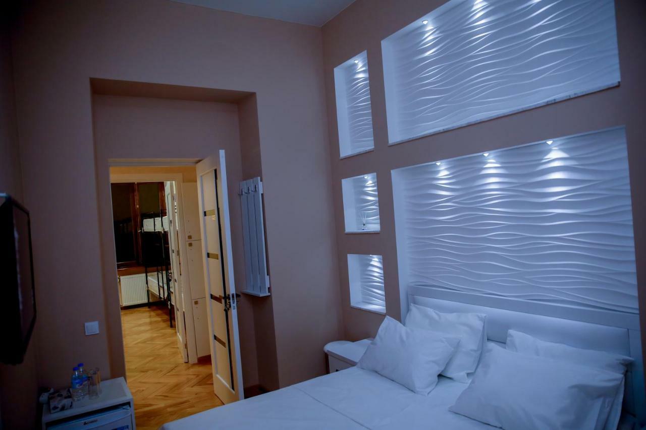 Euphoria Mariam Hostel Tbilisi Ngoại thất bức ảnh