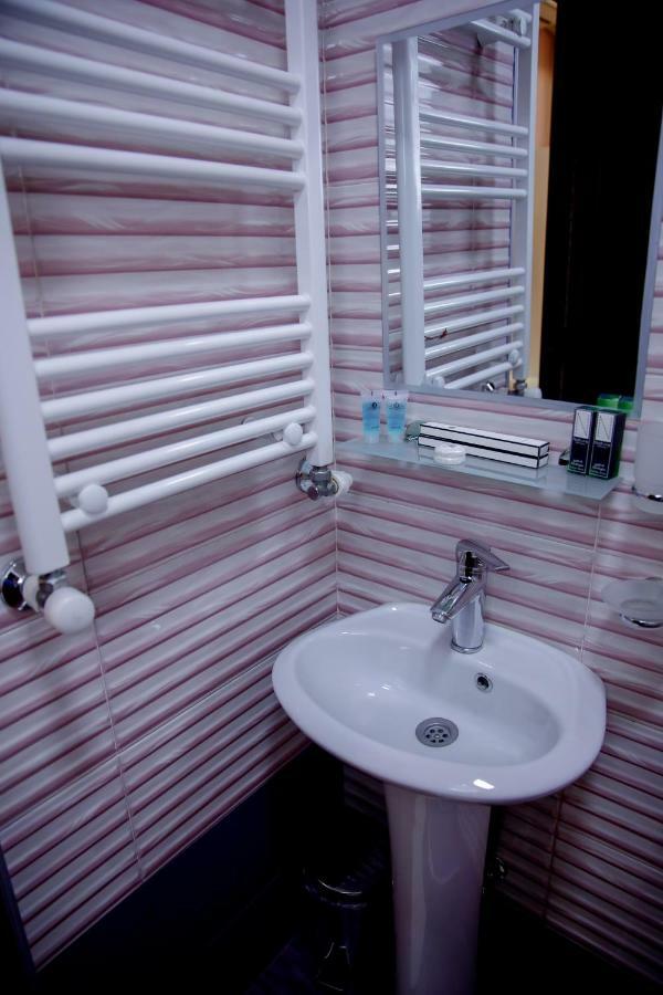 Euphoria Mariam Hostel Tbilisi Ngoại thất bức ảnh